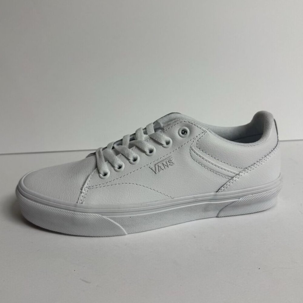Vans Womens Seldan Sneaker White Size 8 M